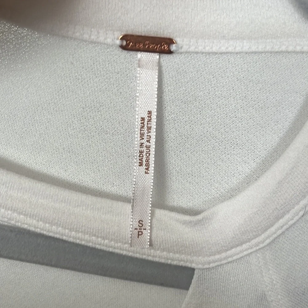 Free People Just a Twist Top - Picture 4 of 6